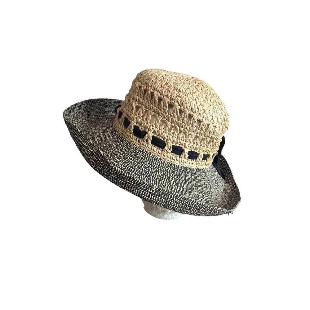 Betmar New York Womens Two-Tone Straw Sun Hat With Black Bow Accent